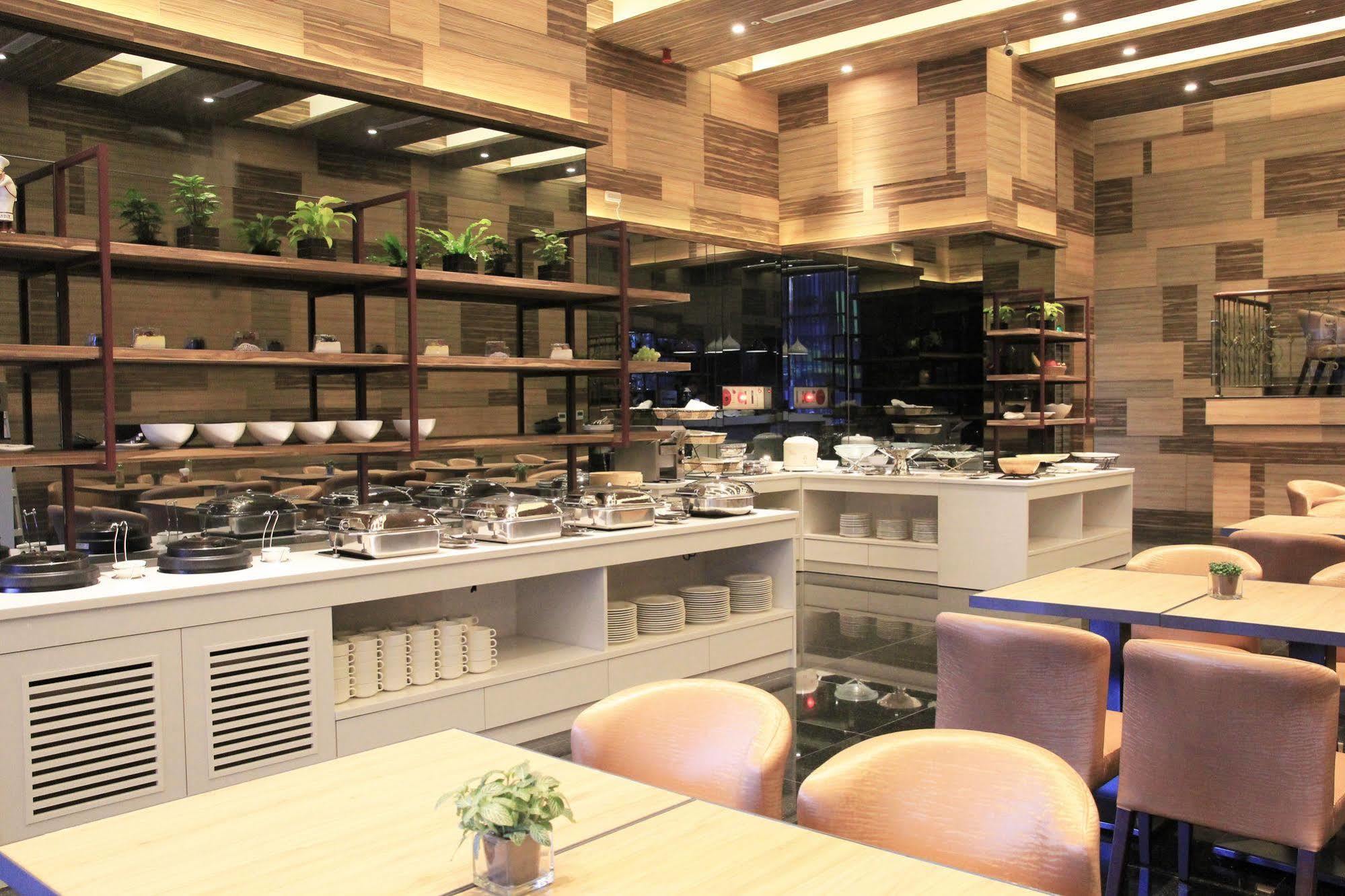Capital Hotel Songshan Taipei Exteriör bild