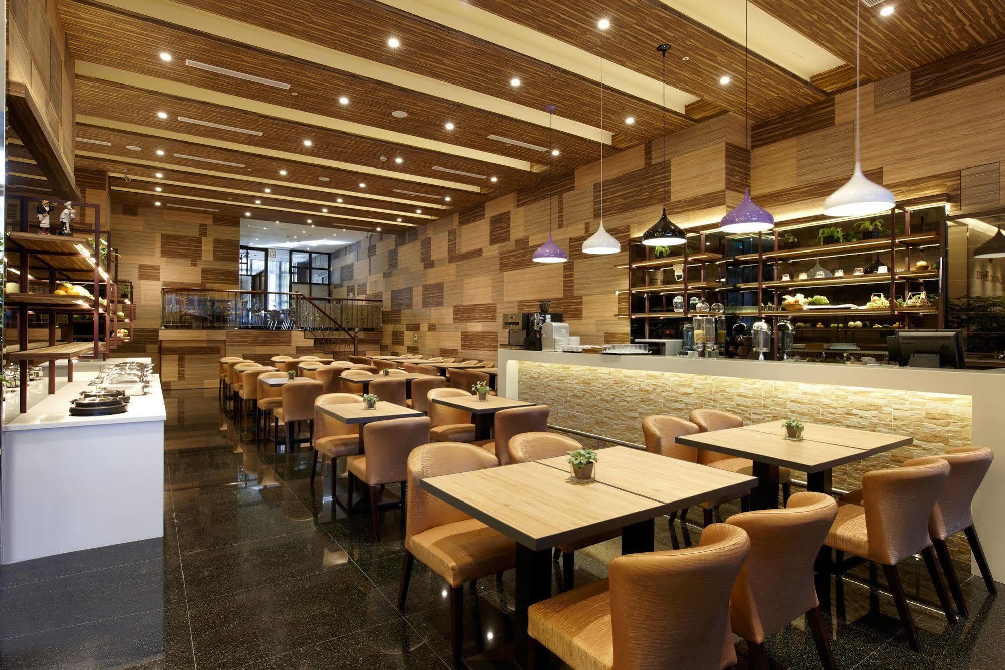 Capital Hotel Songshan Taipei Exteriör bild